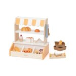 Дървената пекарна PolarB е чудесен комплект за ролеви игри, включващ витрина и разнообразни хлебни изделия за подреждане, сервиране и игра "на магазин". Стимулира въображението, фината моторика и социалните умения чрез забавна, реалистична игра. Подходяща за деца над 3 години.