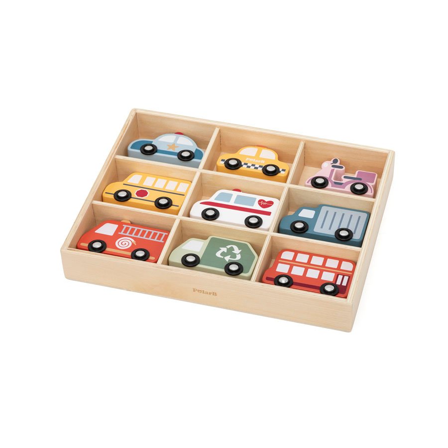 44281-komplekt-kolichki-9-broq Детски дървени превозни средства PolarB – 9 колички в дървена кутия. Образователна игра за ролеви игри, правила за движение и социални умения. Безопасни бои и сертифицирано качество.