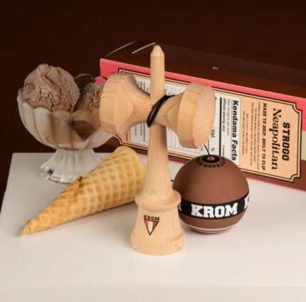 KROM Kendama STROGO NEA Chocolate с LAMBO форма, букова дървесина и I+D противохлъзгаща боя. Професионална кендама с отличен баланс и контрол.