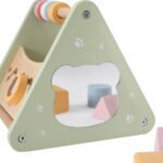 Дървен образователен триъгълник PolarB – занимателен триъгълник с активности и образователен център с форми, зъбни колела, огледало и цветни елементи. Подходящ за деца над 18 месеца.