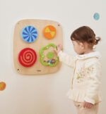 Дървен образователен стенен панел с въртящи се колела | Сензорен панел VIGA Toys