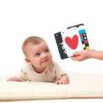 Контрастни карти за бебе – 10 двустранни карти с висок контраст за стимулиране на зрителното развитие и концентрацията. Подходящи за новородени и бебета 0+.