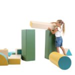 Този комплект меки модули за игра (soft play) е подходящ както за дома, така и за детски центрове и сензорни стаи.