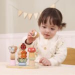 Дървени фигурки за нанизване PolarB Garden с насекоми. Развиват фината моторика, щипковия захват и координацията.
