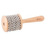 Дървеният перкусионен инструмент Classic World кабаса е класически ритмичен инструмент, който създава характерен шумолен звук чрез въртене или разклащане. Металните топчета, обгръщащи дървеното тяло, създават приятен и ритмичен ефект, който привлича вниманието на децата.