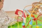 Детска дървена образователна маса с лабиринти и активности VIGA Toys 44884