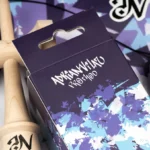 Tama на KROM Adrian Vílau Pro Mod с контрастна графика