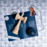 KROM Kendama TOTO Pro Model на Thomas Balmes с тъмносиня tama и TOTO Shape ken